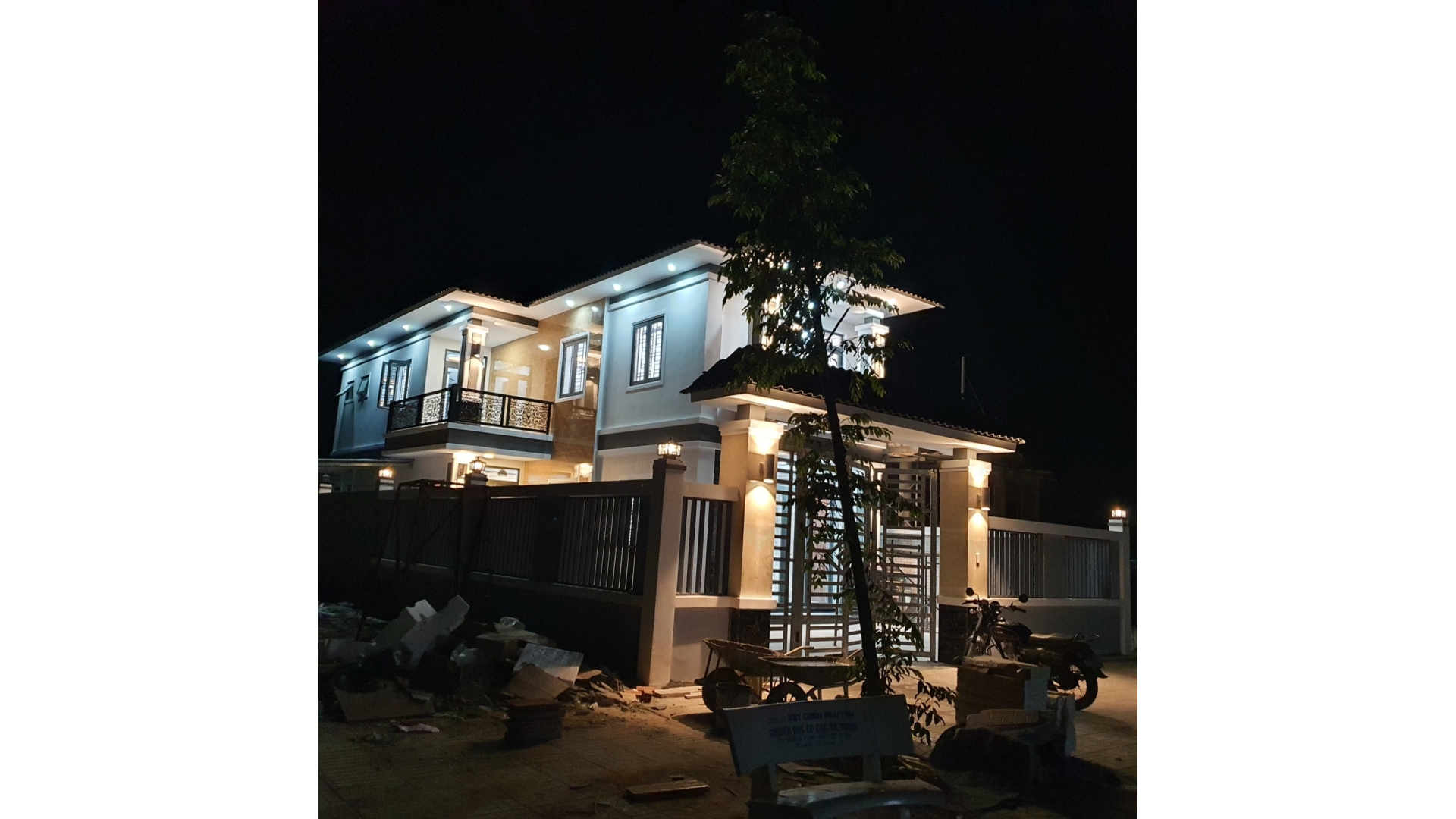 Thi công Nhà Chú Ẩn
